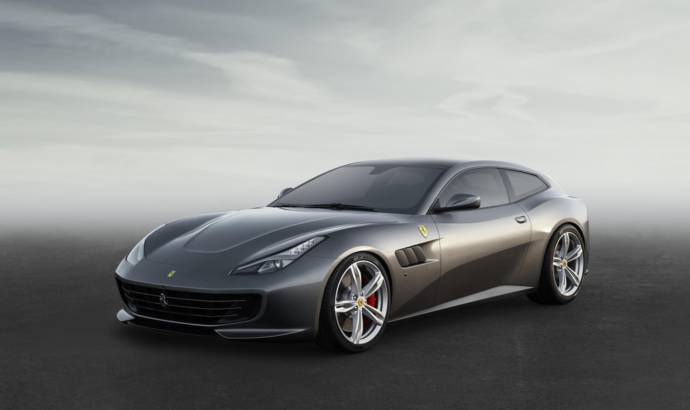 2016 Ferrari GTC4Lusso official details and pictures