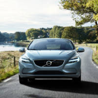 2016 Volvo V40 facelift - Official pictures and details