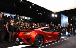 2017 Acura NSX sold it first unit for $1.2 million
