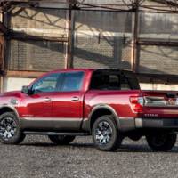 2017 Nissan Titan - Official pictures and details