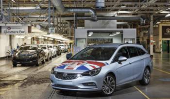 Vauxhall Astra Sports Tourer entered production in the UK