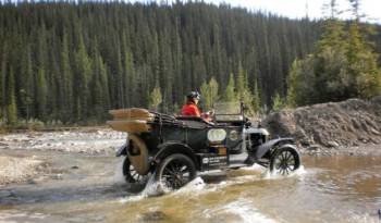 1915 Ford Model T to drive around the world