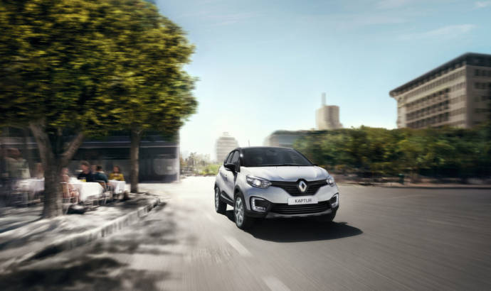 2016 Renault Kaptur 4x4 - Official pictures and details