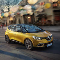 2016 Renault Scenic full details and photo gallery