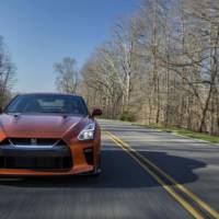 2017 Nissan GT-R facelift unveiled