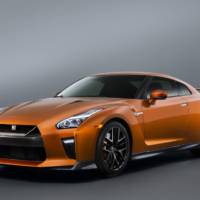 2017 Nissan GT-R facelift unveiled