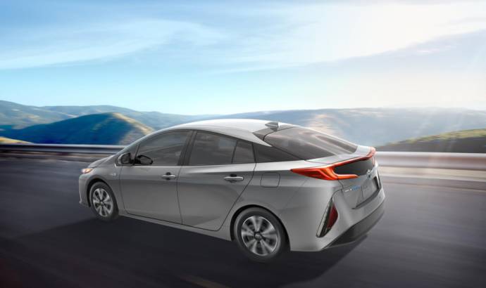 Toyota Prius Prime plug-in hybrid revealed