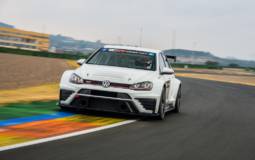 Volkswagen Golf GTI TCR assigned to eight teams