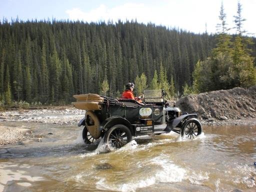 1915 Ford Model T to drive around the world