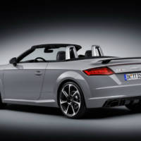 2016 Audi TT RS Coupe and Roadster - Pictures and details