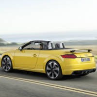 2016 Audi TT RS Coupe and Roadster - Pictures and details