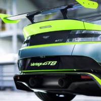 Aston Martin Vantage GT8 - Official pictures and details