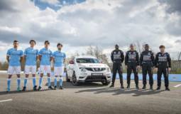 Manchester City football players swap places with Nissan GT Academy pilots
