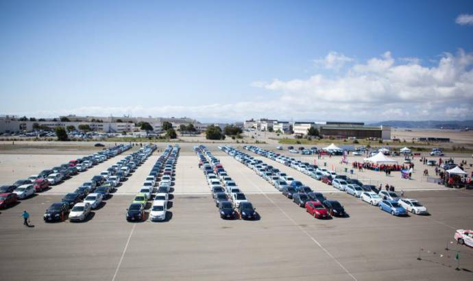 Toyota sets world record for largest parade of hybrids