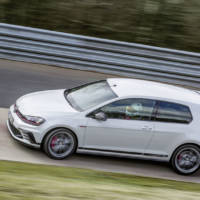 2016 Volkswagen Golf GTI Clubsport S is a Nurburgring record breaker