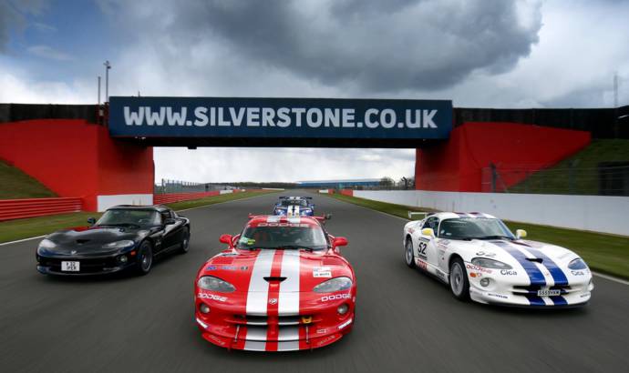 Dodge Viper largest parade to be held at Silverstone