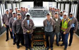 Volkswagen Midsize SUV teased with a photo of the bodywork