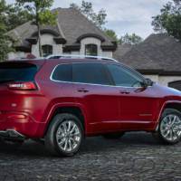 2016 Jeep Cherokee Overland introduced