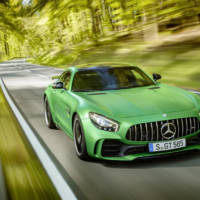 2017 Mercedes-AMG GT R - Official pictures and details