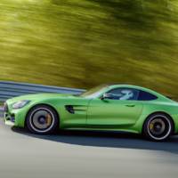 2017 Mercedes-AMG GT R - Official pictures and details