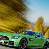 2017 Mercedes-AMG GT R - Official pictures and details