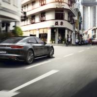 2017 Porsche Panamera officially unveiled