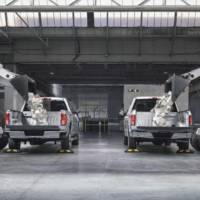 Chevrolet Silverado demonstrates Ford F-150 bed weakness