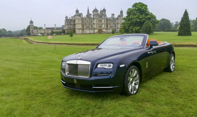 Largest gathering of Rolls Royce cars in the world