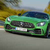 2017 Mercedes-AMG GT R - Official pictures and details