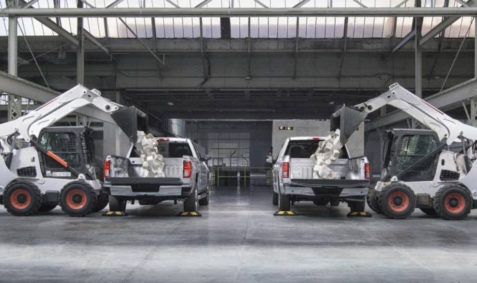 Chevrolet Silverado demonstrates Ford F-150 bed weakness