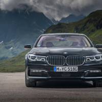2017 BMW 740Le xDrive introduced in UK