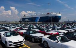 2017 Fiat 124 Spider reaches US shores