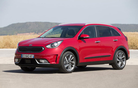 Kia Niro Hybrid starts at 21.295 GBP in UK