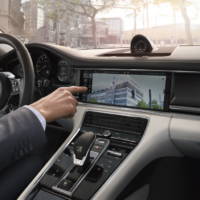 Porsche Connect and Porsche Communication Management detailed