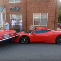 How to ram two awesome cars with one hit (Video)