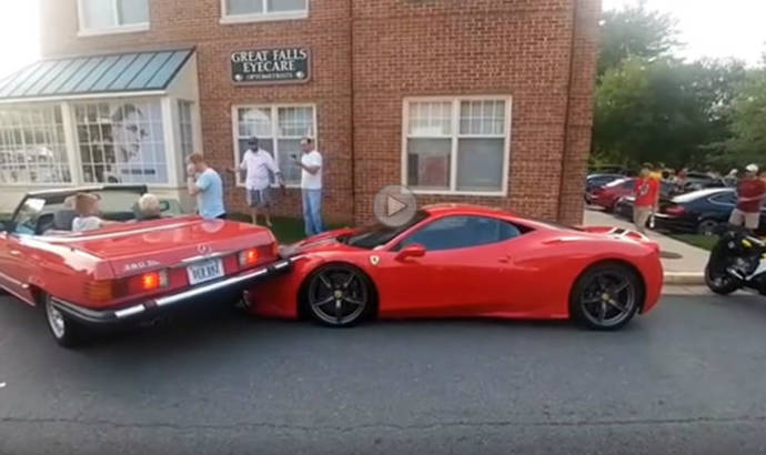 How to ram two awesome cars with one hit (Video)