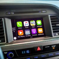 Hyundai offers Android Auto and Apple CarPLay on its cars