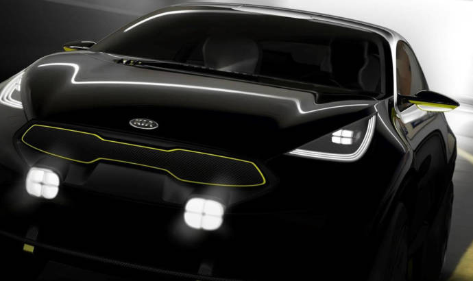 Kia will reveal a subcompact crossover