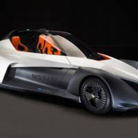 Nissan BladeGlider introduced to the public