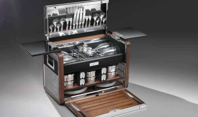 Rolls Royce offers a Picnic Hamper for Zenith Collection