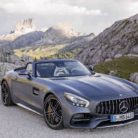 2017 Mercedes-AMG GT Roadster and AMG GT C Roadster - Official pictures and details