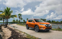 2017 Nissan Rogue facelift unveiled
