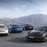 2017 Porsche Panamera 4 E-Hybrid unveiled