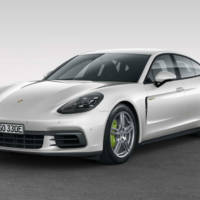 2017 Porsche Panamera 4 E-Hybrid unveiled