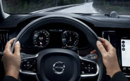 2017 Volvo V90 Cross Country - Official pictures and details