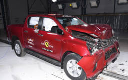 EuroNCAP awards five stars o Renault Scenic and Subaru Levorg