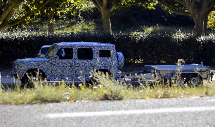 Next generation Mercedes-Benz G-Class - Spy video