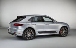Porsche Macan Turbo receives Performance Package