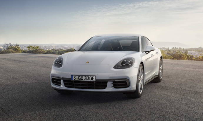 Porsche Panamera Hybrid technology detailed