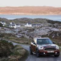 2017 MINI Countryman plug-in hybrid - Official pictures and details